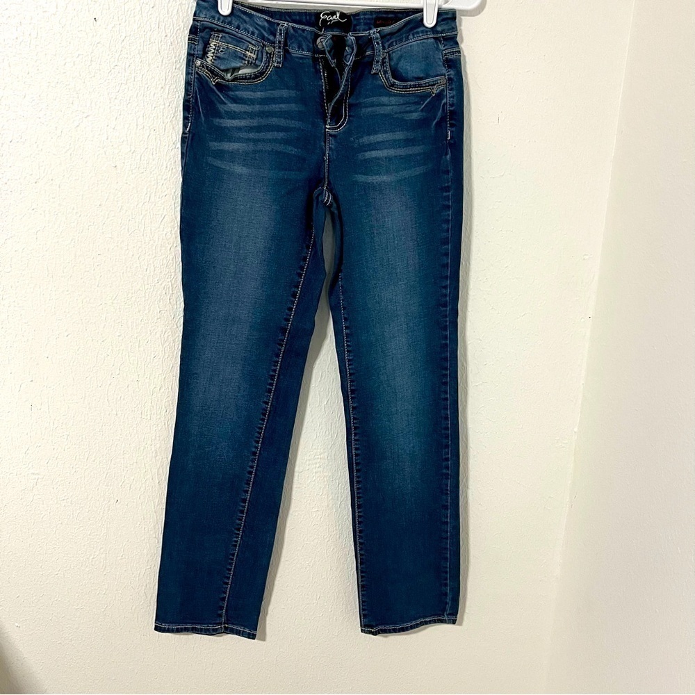 Earl Women’s Dark Wash Size 6 Straight Leg Jeans Embroidery Western, Going Out